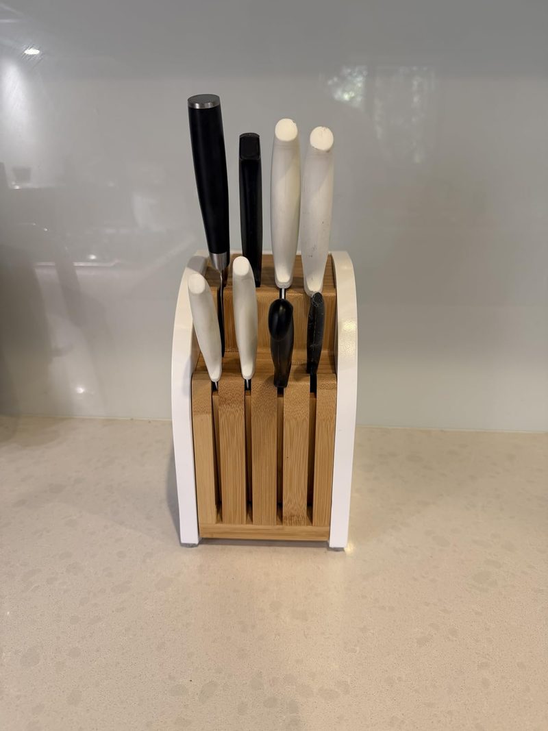 Nermeen's knife block with her knives